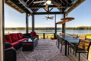 Sip Happen's at Nonnas at Water's Edge - 0