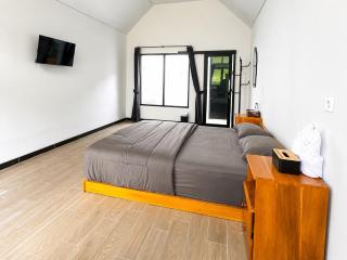 ULYAKABIN Glamping Tawangmangu Private Pool Air Hangat Plus BBQ - 5