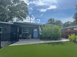 Bayshore Beautiful Home 4BR + Office + Studio - Tampa - 6