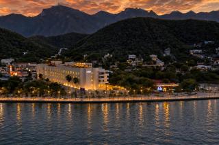 Holiday Inn Resort Monterrey - Santiago by IHG - 1