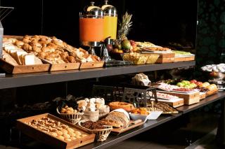Holiday Inn Rosario by IHG - 8