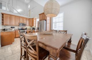Sand Dollar- Perfect Location on Anna Maria Island - 3