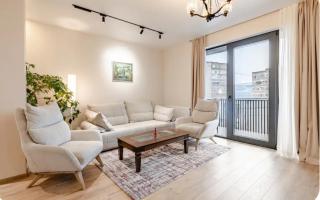 Spacious City-View Home in Tbilisi Terrace & BBQ - Tiflis - 1