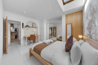 Sleeps 6 Free Parking & Ev charging Town centre - 3