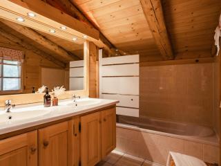 Chalet 4★, animaux admis, 9 pers., vue panoramique - FR-1-304-132 - 1