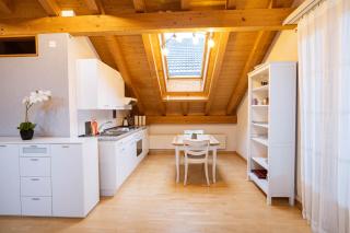Sunset Apartment - 8