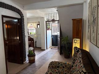 Charming 1BR in Romantic Zone, AC, Great Location - 0