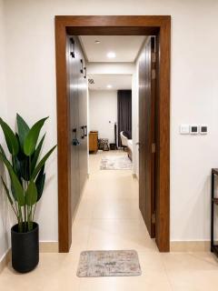 Luxury 1-Bed Apartment in F-7-Near Centaurus I Panoramic Margalla Hills View - 3