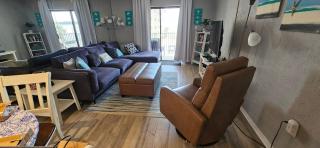 301 - Newly updated charming and cute one bedroom - 7