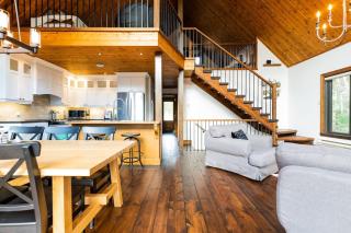 Chalet Paradis Moustier with Lakefront, Private Spa & Games - 5