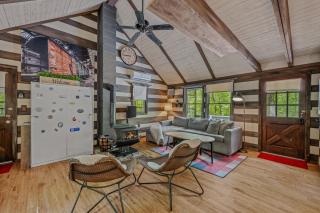 River Walk Cottage - Romantic Escape - 4