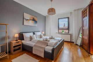 City Apartment mit Balkon - 9