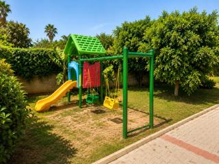 Azure Coast Apart - 8