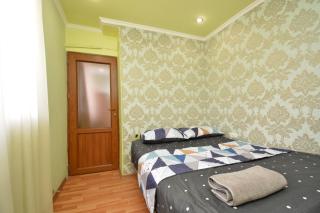 Saryan Street Wine & City Center Apartments - 3
