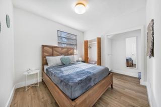 A real 1930s Art Deco flat one block from Miami Beach with free parking and a private courtyard - 8