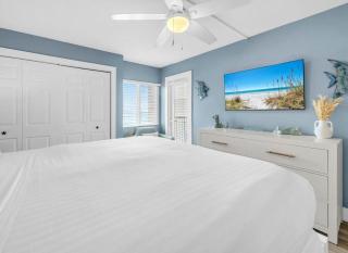 Holiday Surf and Racquet Unit 404 - 7