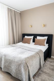 Cozy Stay - Free Parking & Sauna - Ailo Apartments - 8