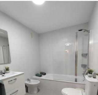 Mini Estudio LOVELY SEVILLA con cocina y baño compartido - 1