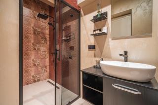New Central 2BR Premium Apartment - 6