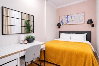 2 Bedroom Stylish Getaway - 7