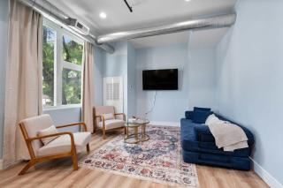 Near Chicago - Sleeps 10 - Westchester - 0