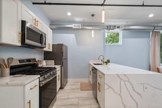 Near Chicago - Sleeps 10 - Westchester - 6