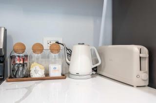 Near Chicago - Sleeps 10 - Westchester - 2