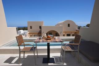Santorini - Villa - Sleeps 2 - Pool - Parking - 7