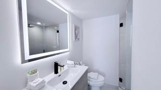 Stunning Fully Renovated Junior One -Bedroom - 9