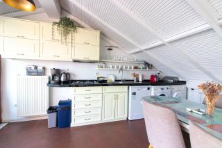 3BR Gem W Sea View Terrace in Historic Peninsula - 5