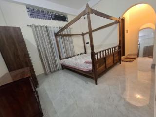Eshaloy Guesthouse - 1