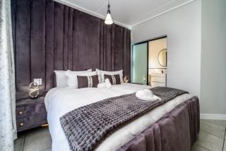The Crystal Lagoon Estate-Luxury 3 Bedroom Retreat - 8