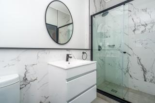 The Crystal Lagoon Estate-Luxury 3 Bedroom Retreat - 6
