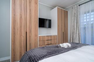 The Crystal Lagoon Estate-Luxury 3 Bedroom Retreat - 5