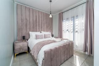 The Crystal Lagoon Estate-Luxury 3 Bedroom Retreat - 3