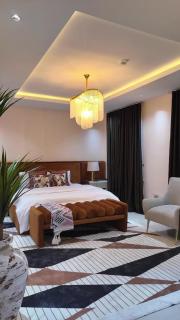 Robertson Apartments - 2