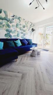 Beautiful 2bedroom house with garden - 2