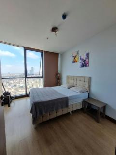 Life in the sky on the 36th floor with a magnificent city view - 5