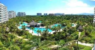 Oceanfront luxury at La Isla Residences Acapulco - 8