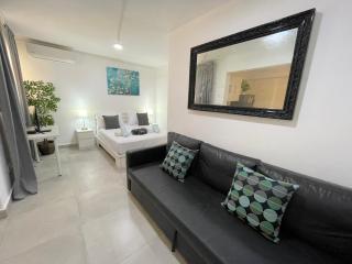 DREAM ISLAND Villas & Apartments LOS Corales beach - sea view, pool, SPA, BBQ - 2