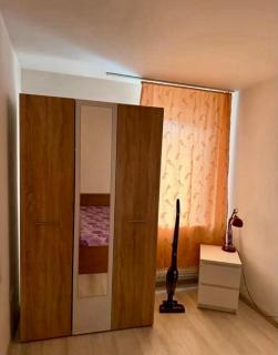 Roxy House - 1