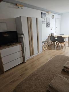 Natural Oak STUDIO by Emmelia Group - Paphos - 2