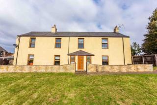 Elderberry Hall Luxury Farmhouse Hot Tub, Sleeps 20,Near Durham - 0