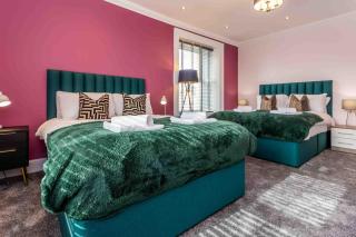Elderberry Hall Luxury Farmhouse Hot Tub, Sleeps 20,Near Durham - 9
