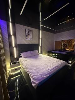 Royal Jacuzzi Apartment - 6