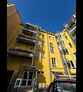 Two sunflower Smallmax Apartment - 1