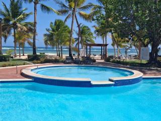 Get Away to Playa Juan Dolio, DR - Social Areas, Piscina, Gazebo, BBQ, Zona Privada De Playa, Vistas Expectaculares, Atardeceres De Ensueño, Wifi, Parqueo - Apartamentos de 2 y 3 Habitaciones - 0