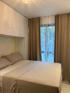 Belíssimo apartamento a 200 metros da praia e do Farol da Barra - Cartão Postal de Salvador - 2