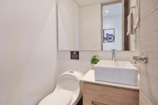 Grand by iHost - 3