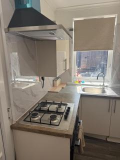 Group-Ready Gem -3BR-Doncaster Station- M18 Links-Parking - Doncaster - 8